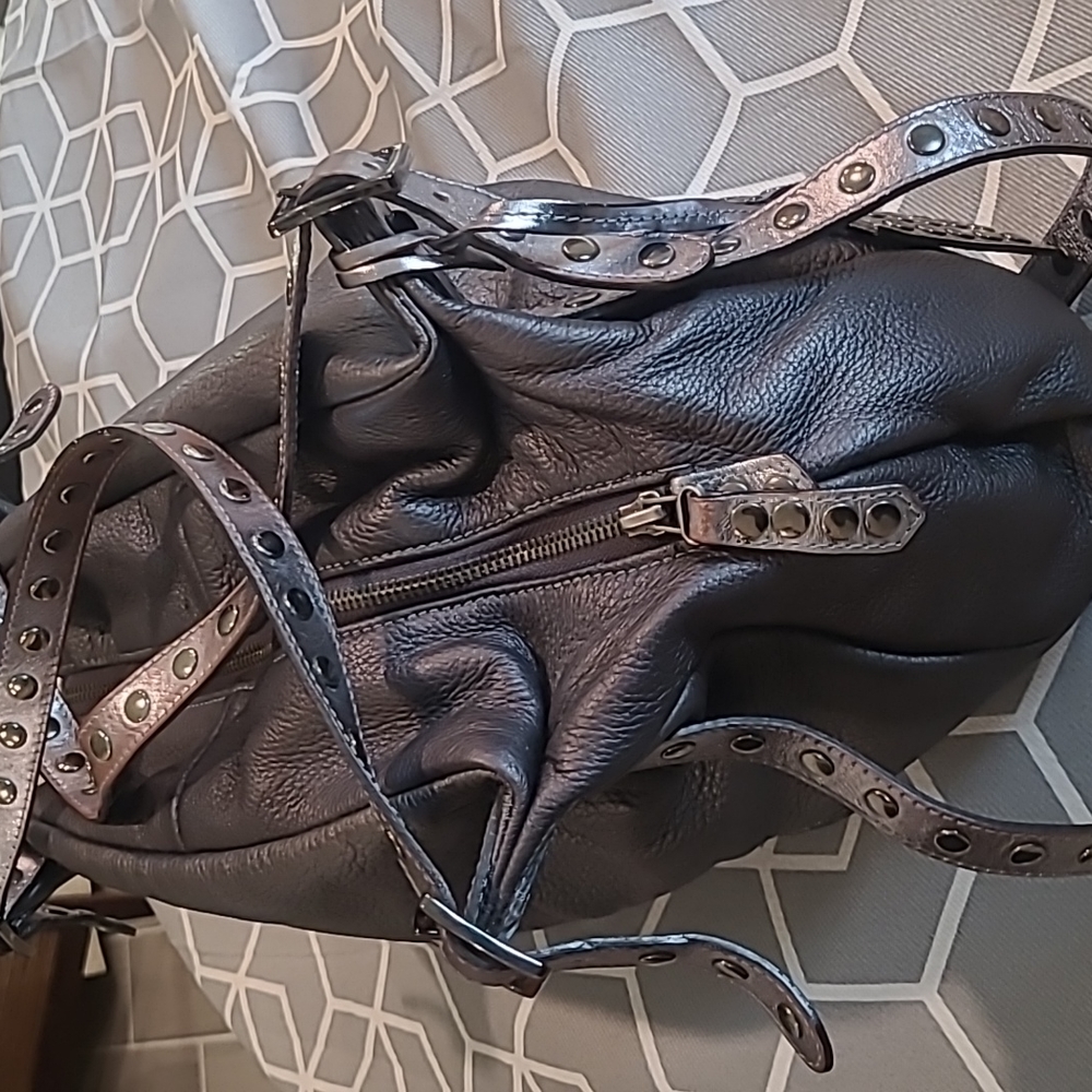 Be & D Leather Satchel - Picture 9 of 15